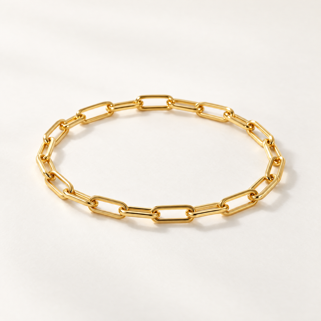 The Linnea Link Bracelet — Gold bracelet low-angle oval — reference-based visualization; reference-based AI visualization