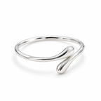 The Nova Open Geometric Band — polished silver-tone shallow side white-studio view with soft natural shadow; inherited reference-based AI visualization, studio edit and enhancement of the existing view.
