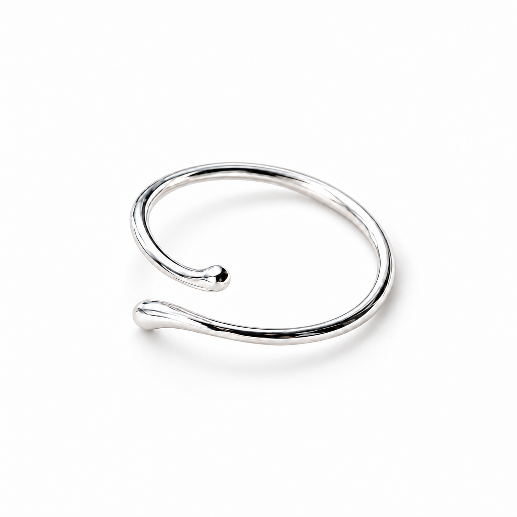 The Nova Open Geometric Band — polished silver-tone elevated three-quarter white-studio view with soft natural shadow; inherited reference-based AI visualization, studio edit and enhancement of the existing view.